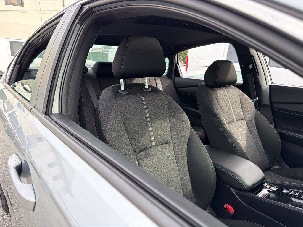 Used 2024 Honda Accord Sport image 15