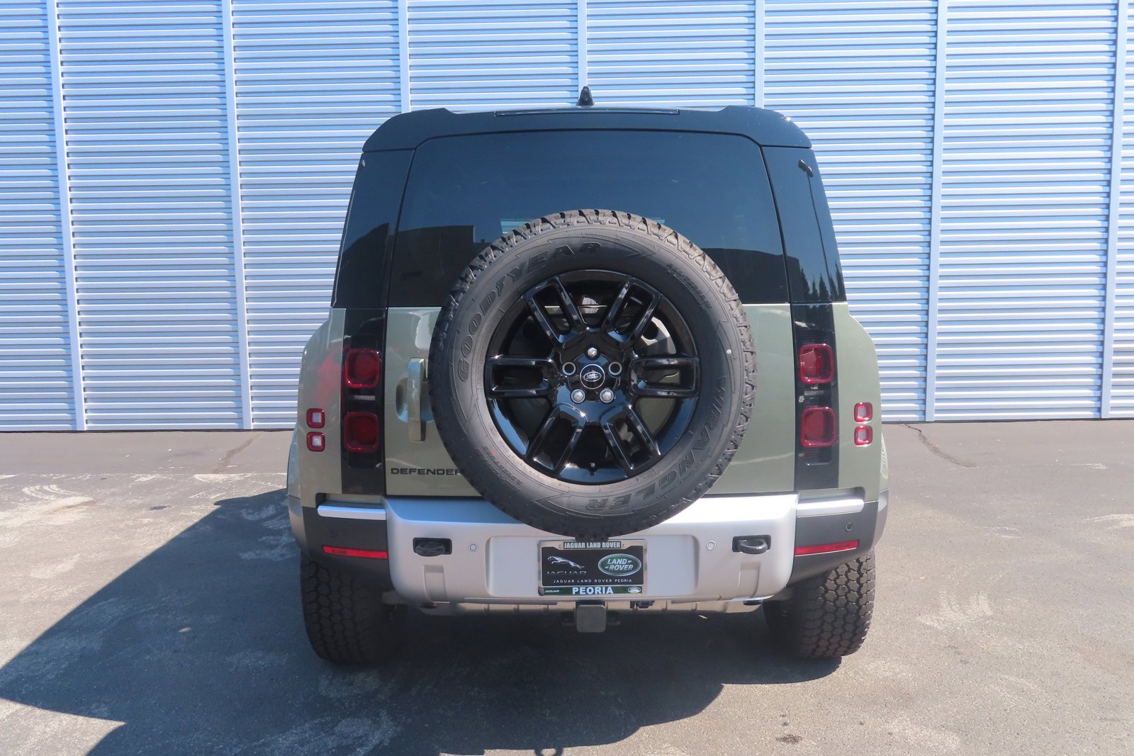 New 2024 Land Rover Defender 110 S image 10