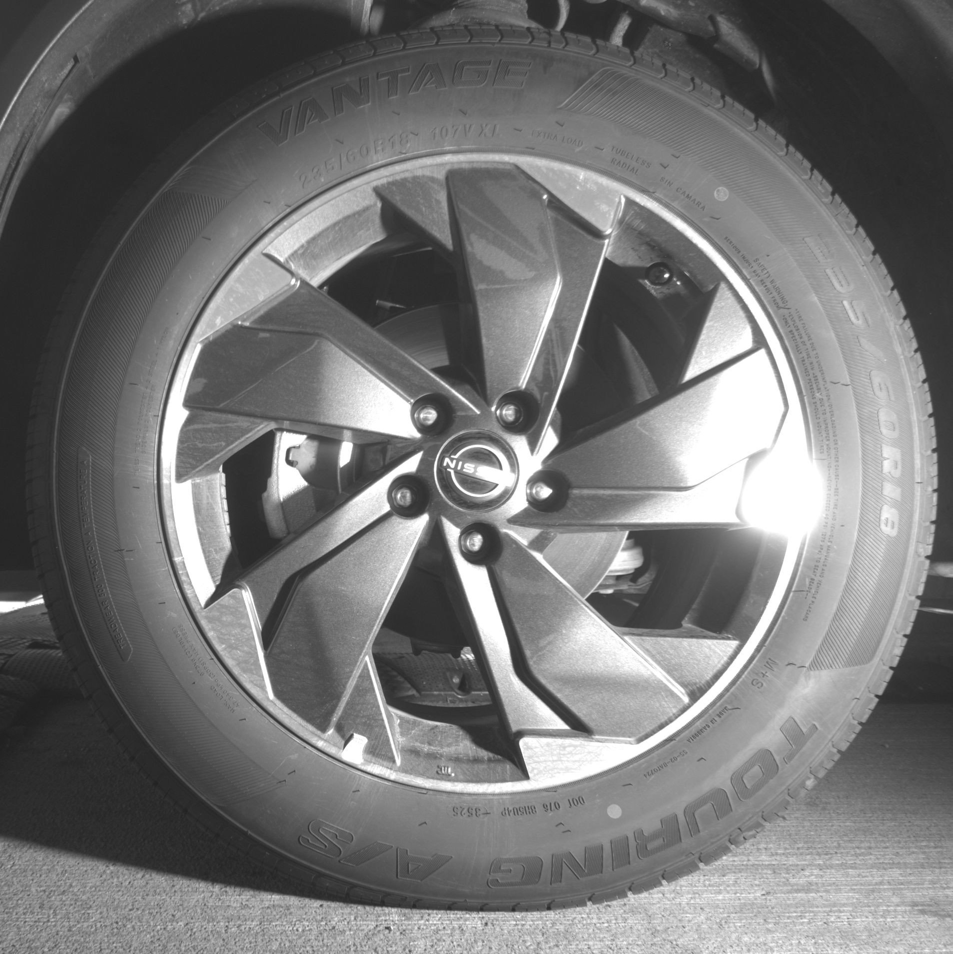 Used 2025 Nissan Rogue SV AWD/4WD image 12