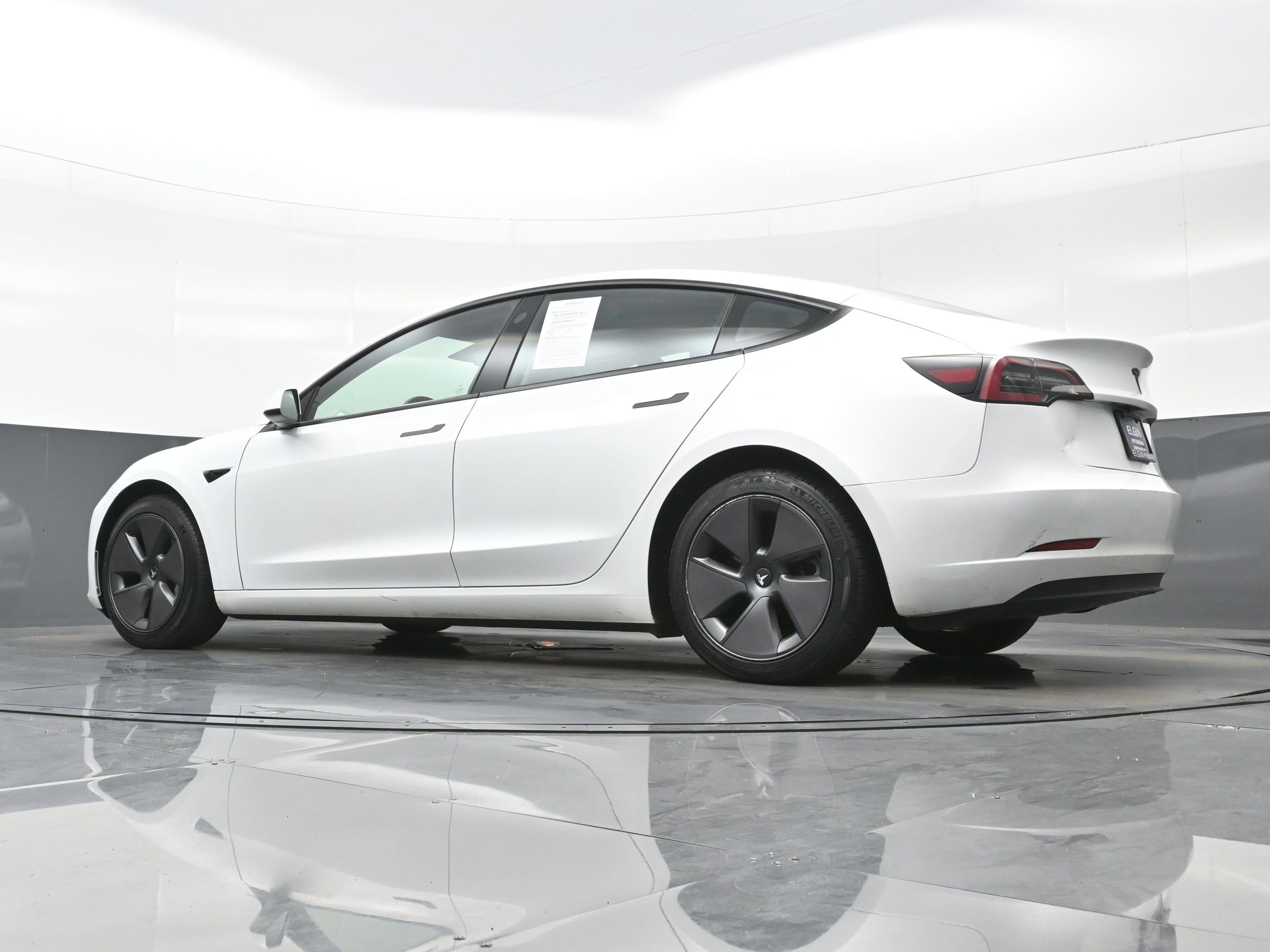 Used 2023 Tesla Model 3 Standard Range image 26