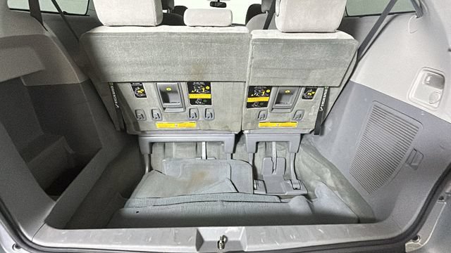 Used 2014 Toyota Sienna LE AWD/4WD image 27