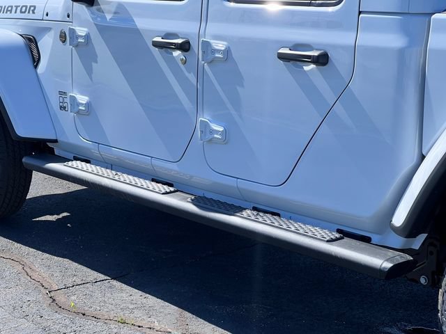 New 2026 Jeep Gladiator Sport AWD/4WD image 7