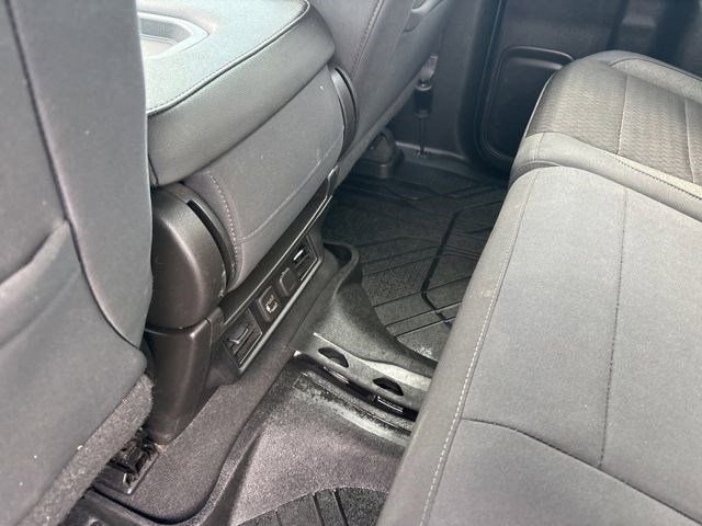 Used 2019 Chevrolet Silverado 1500 LT w/ All-Star Edition AWD/4WD image 32