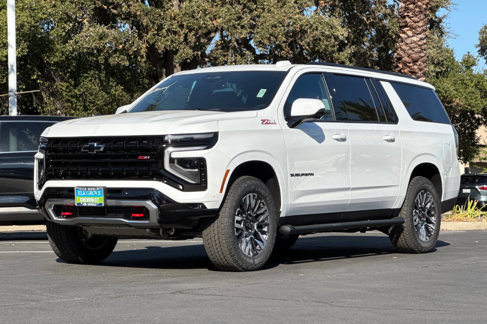 New 2027 Chevrolet Suburban Z71 w/ Comfort Package AWD/4WD image 7