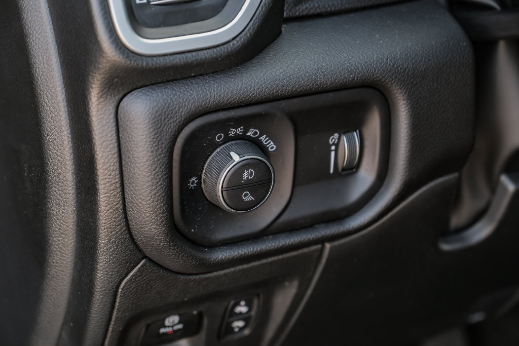 Used 2023 RAM 1500 Big Horn AWD/4WD image 41