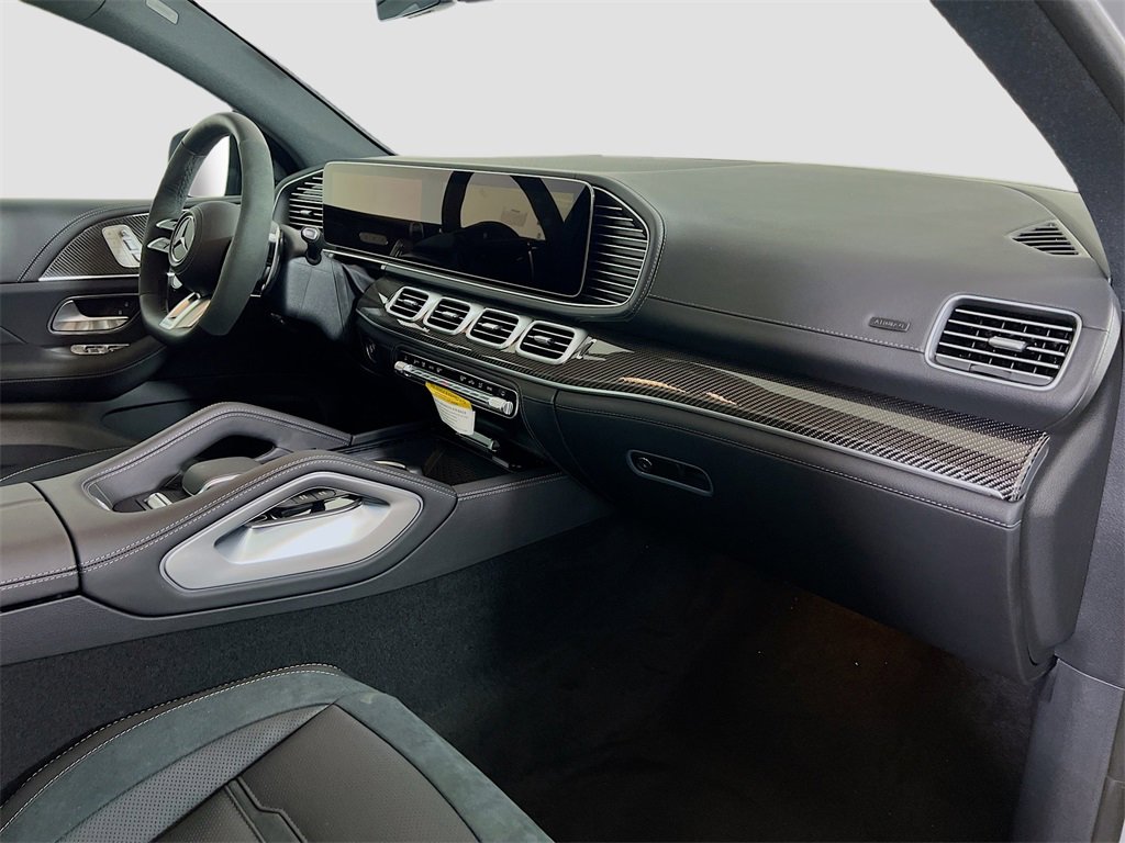 New 2026 Mercedes-Benz GLE 53 AMG 4MATIC Coupe image 32