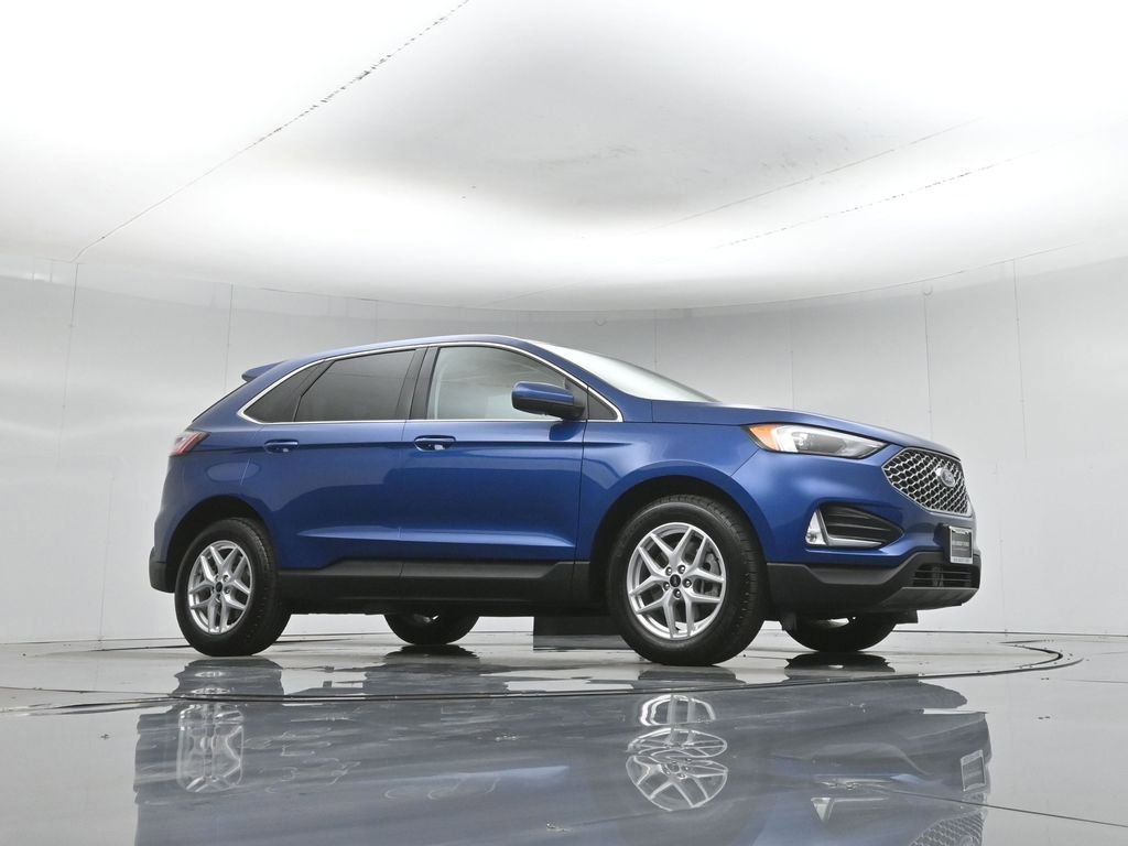 Used 2024 Ford Edge SEL w/ Convenience Package AWD/4WD image 4