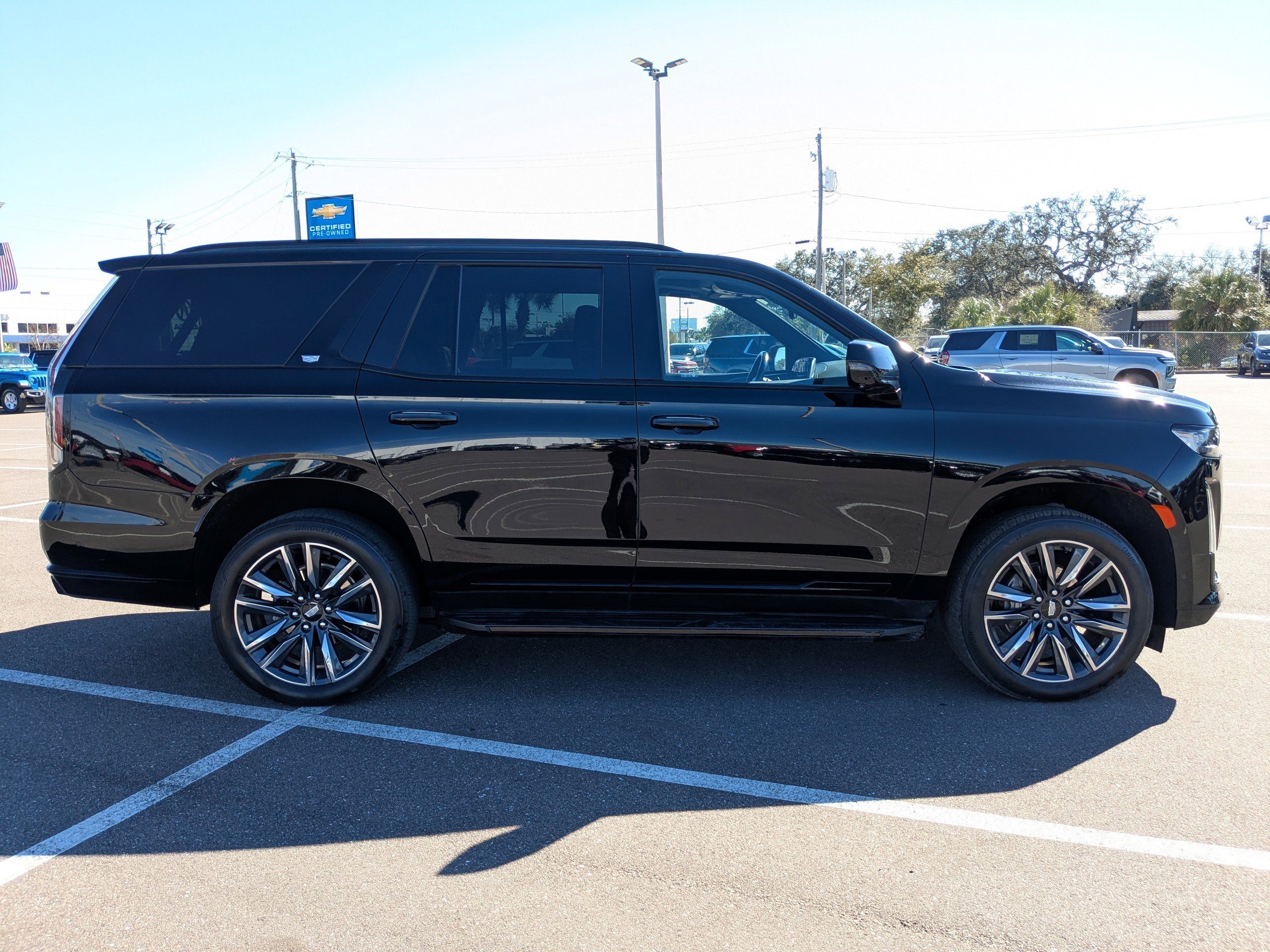 Used 2024 Cadillac Escalade Sport image 3