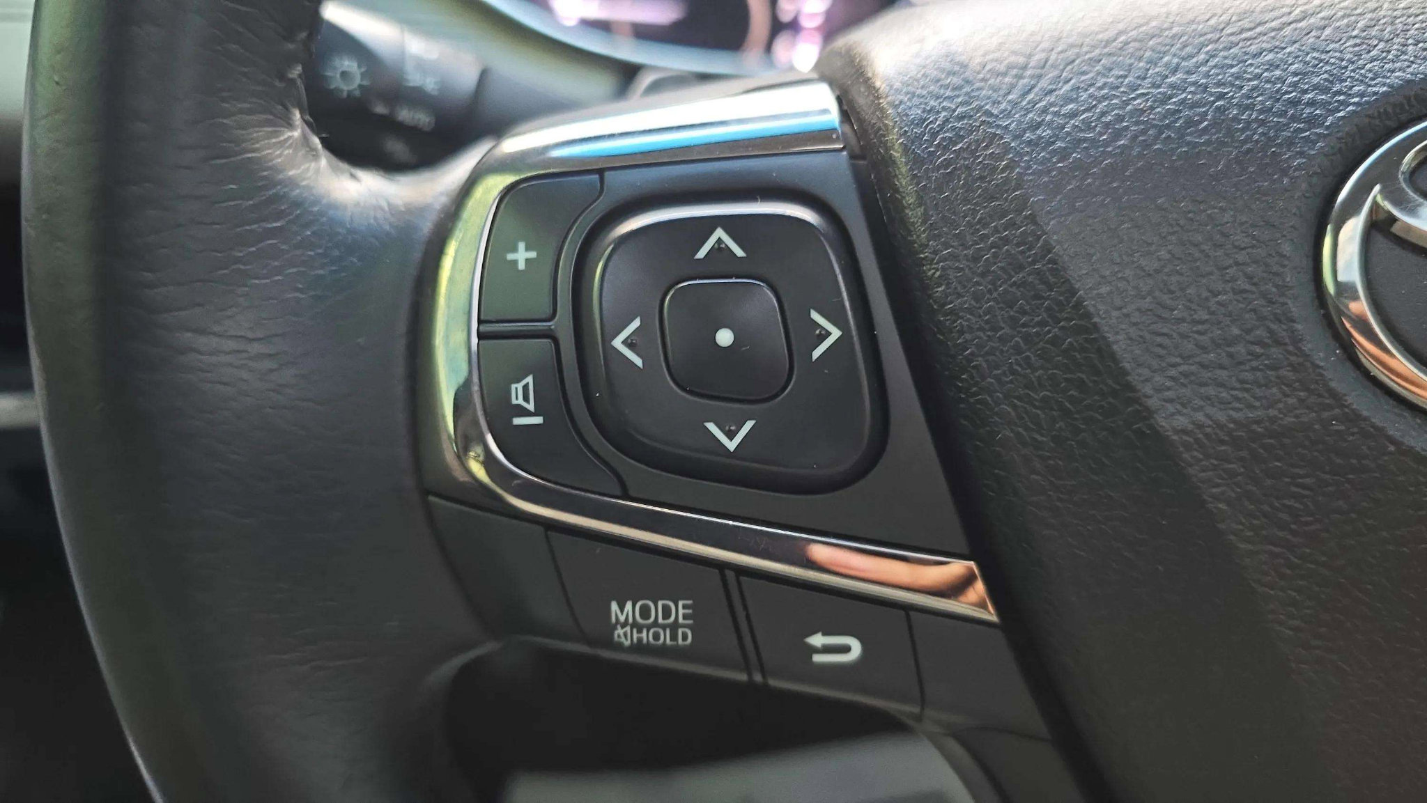 Used 2018 Toyota Avalon XLE Premium image 31