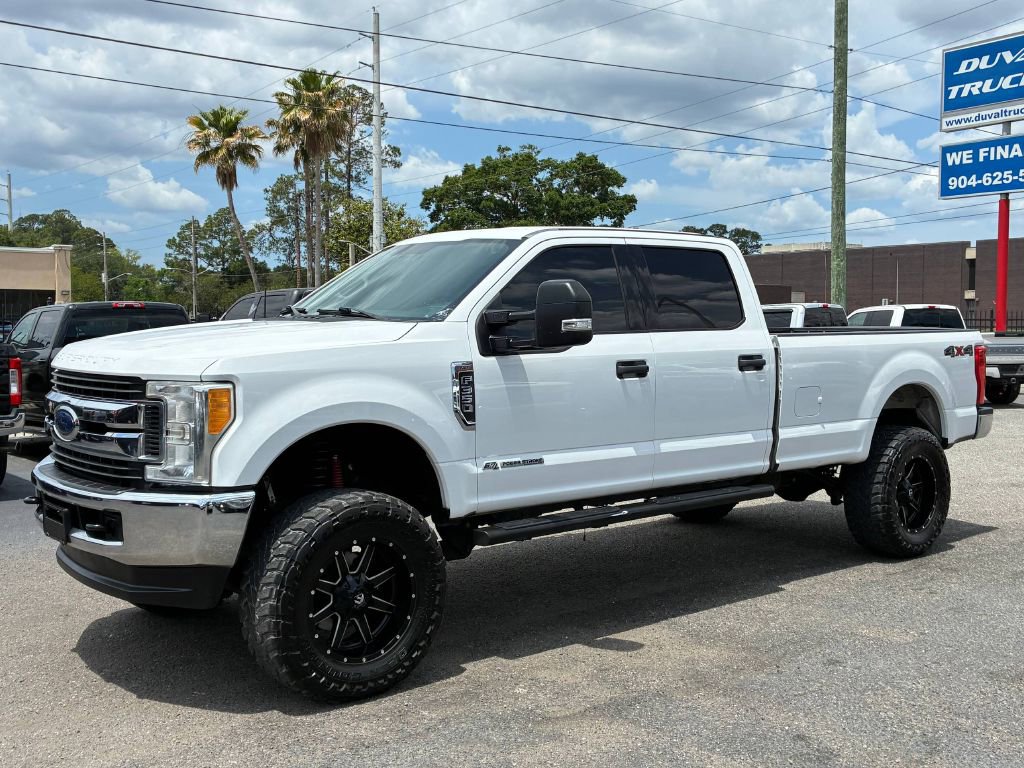 Used 2017 Ford F350 XLT AWD/4WD image 2