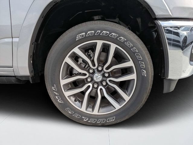 Used 2025 RAM 1500 Limited AWD/4WD image 11