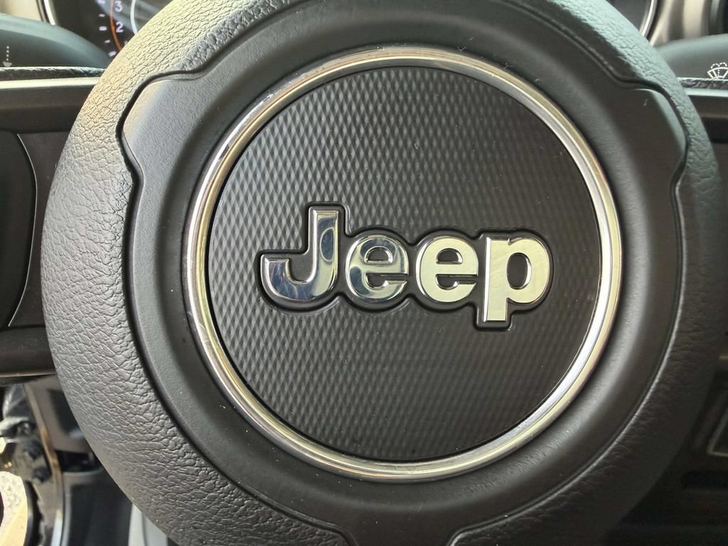 Used 2021 Jeep Gladiator Sport AWD/4WD image 31