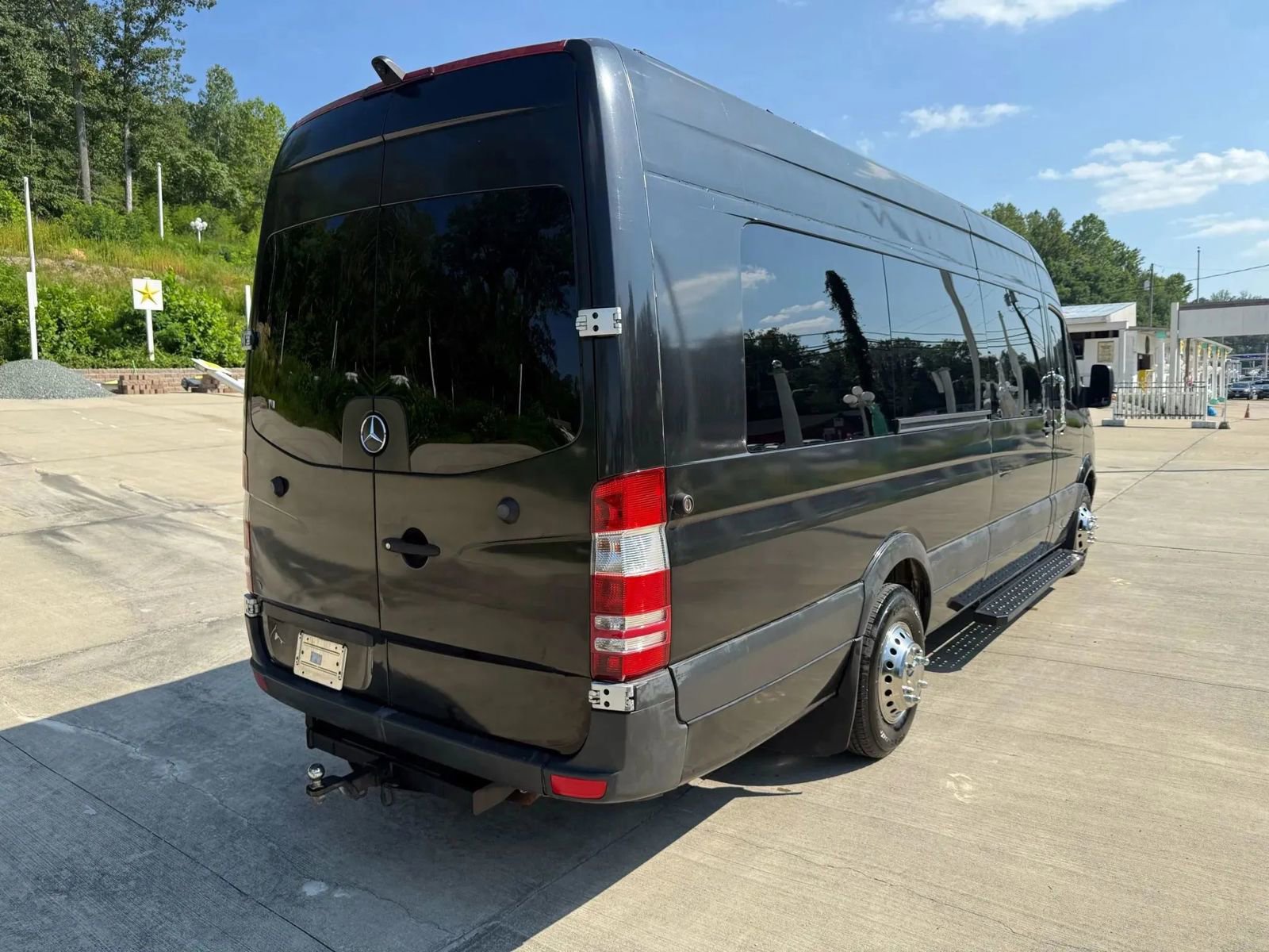 Used 2008 Freightliner Sprinter 3500 RWD image 7
