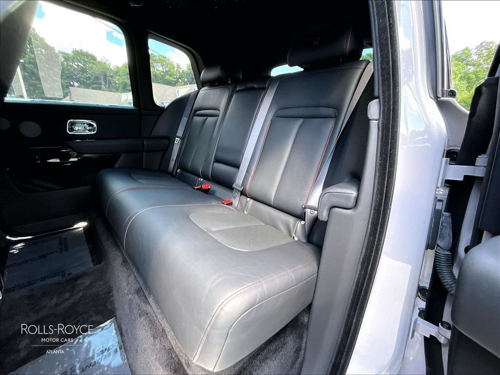 Certified 2021 Rolls-Royce Cullinan AWD/4WD image 22