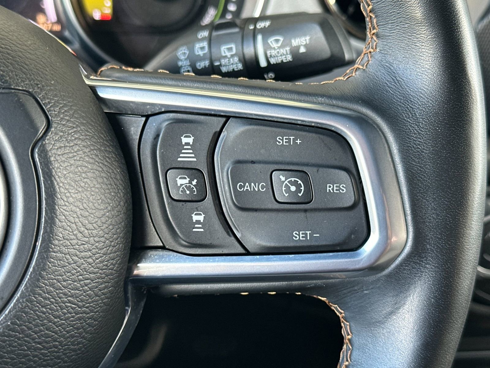 Used 2022 Jeep Wrangler Unlimited Sahara image 28