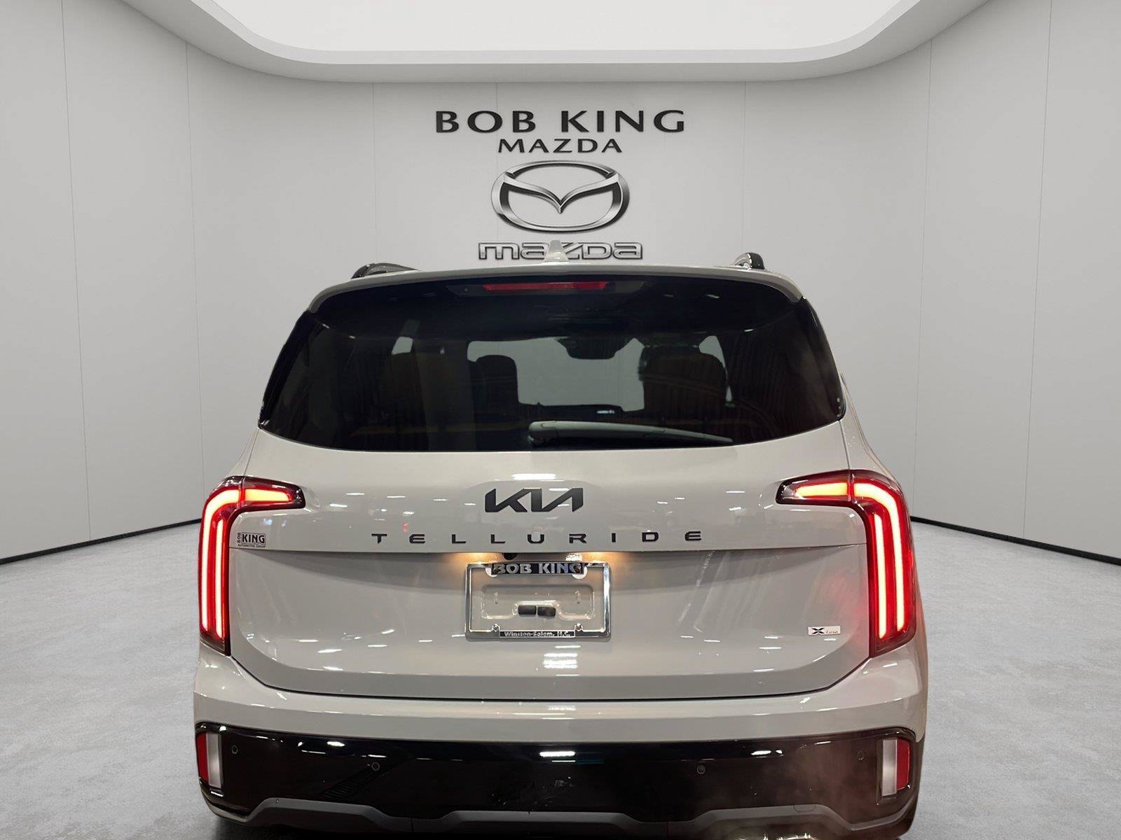 Used 2025 Kia Telluride SX Prestige X-Line AWD/4WD image 4