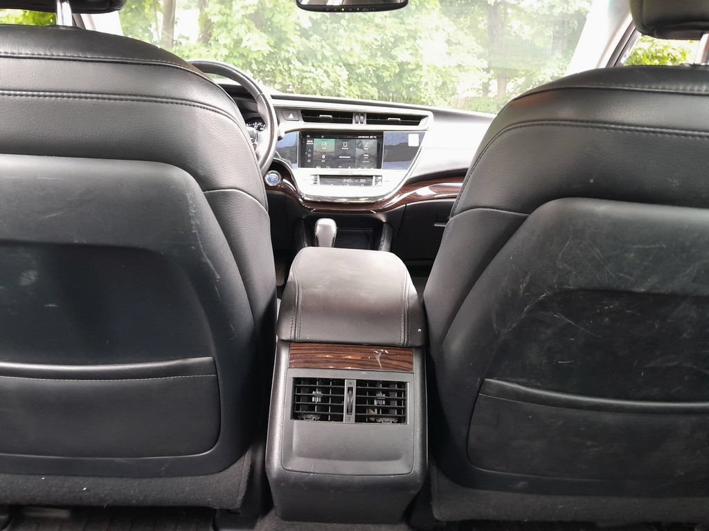 Used 2014 Toyota Avalon XLE Touring FWD image 33