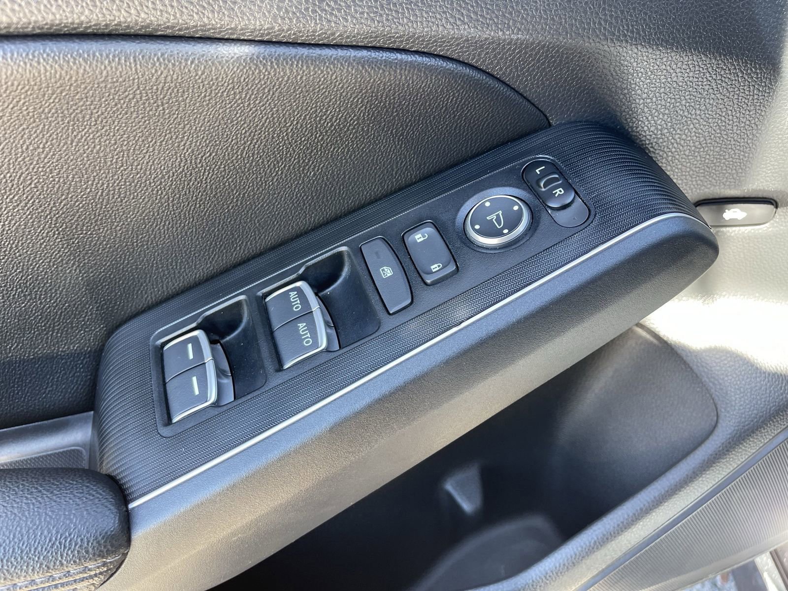Used 2023 Honda Civic Touring image 23