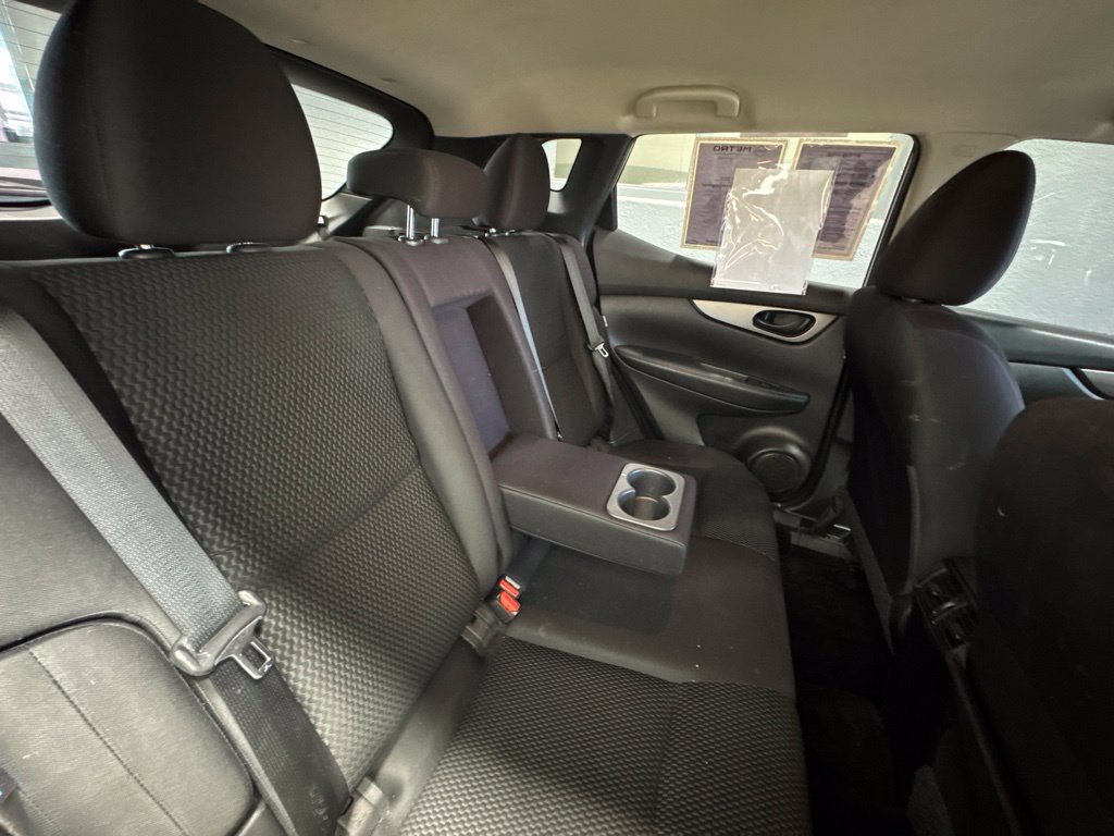 Used 2022 Nissan Rogue Sport S FWD image 22
