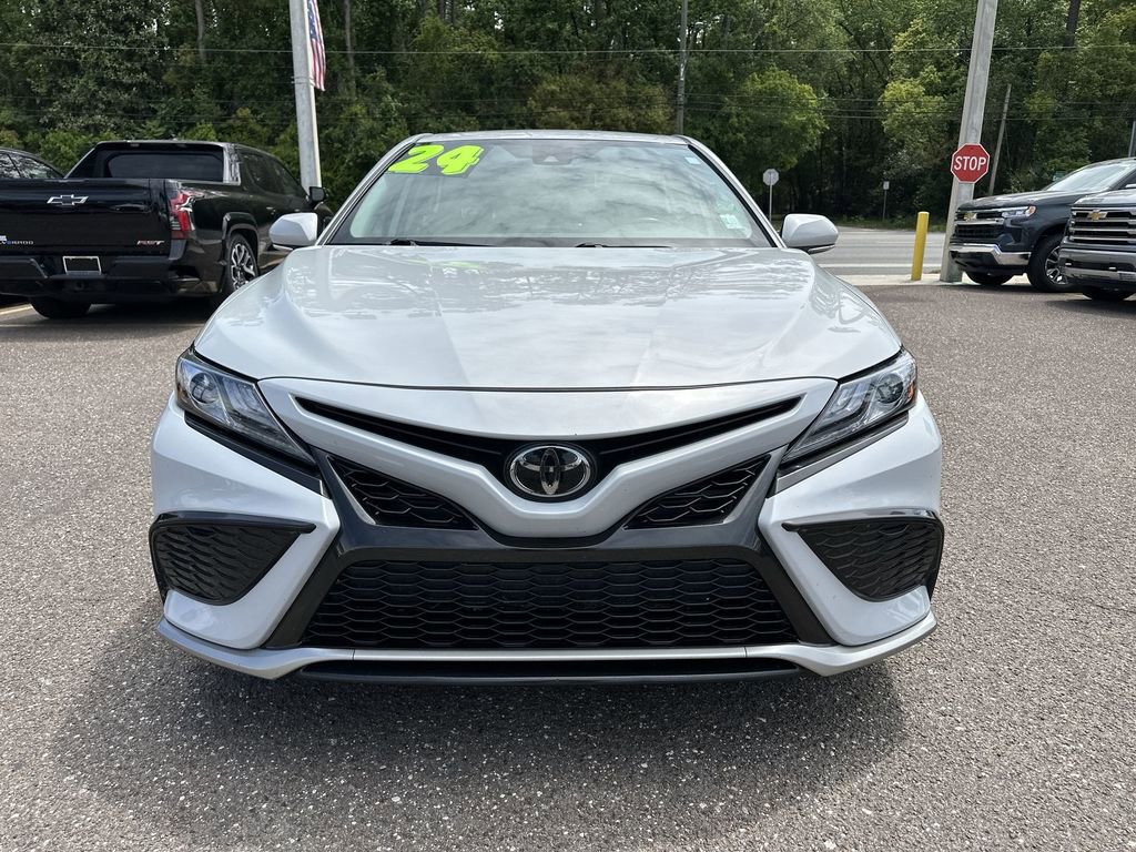 Used 2024 Toyota Camry XSE FWD image 11