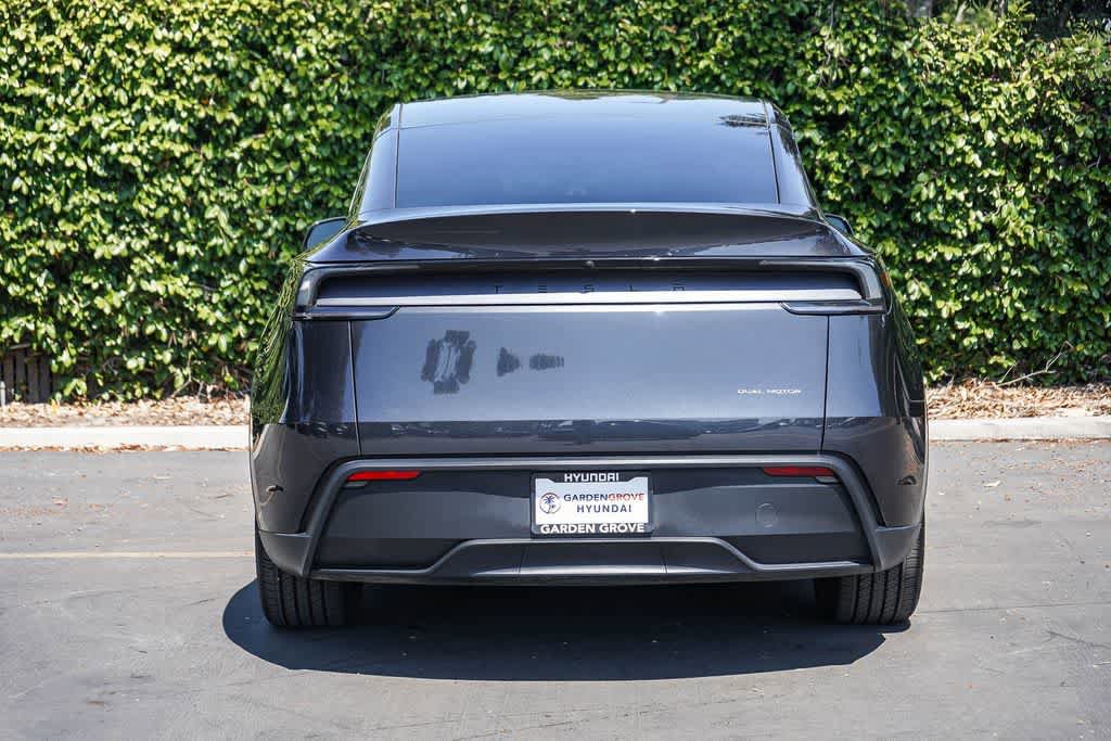 Used 2026 Tesla Model Y AWD image 5