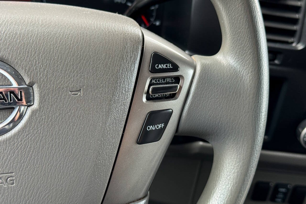 Used 2018 Nissan NV 3500 SV w/ Navigation Package RWD image 24