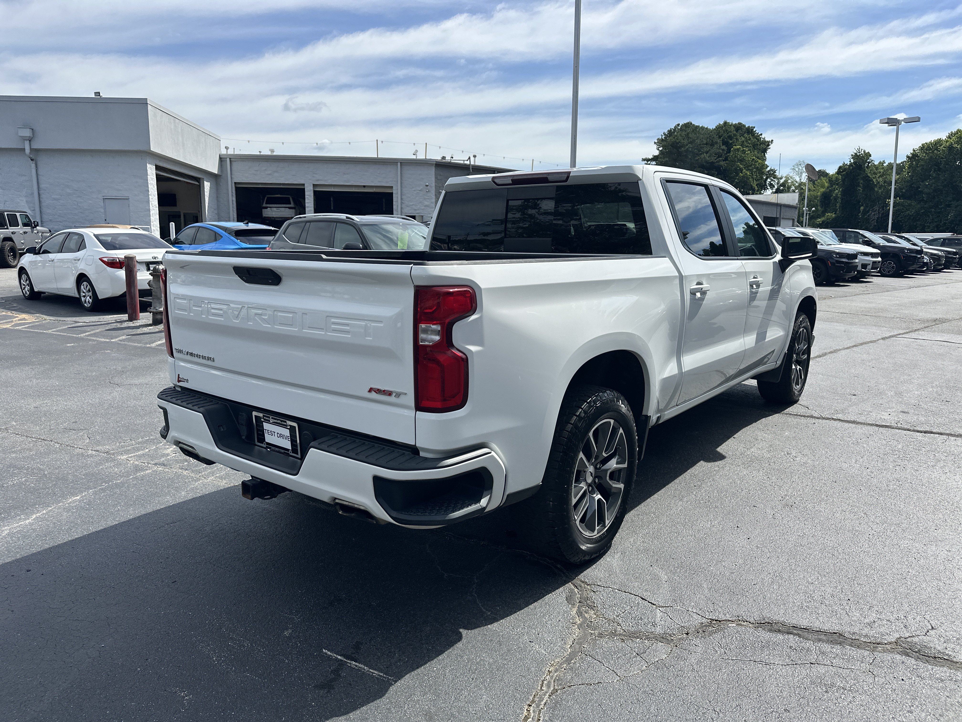 Used 2019 Chevrolet Silverado 1500 RST AWD/4WD image 9