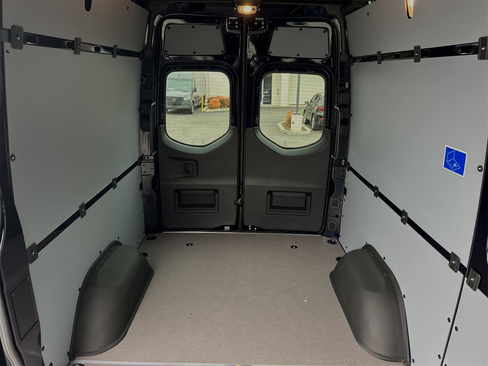 Used 2024 Mercedes-Benz Sprinter 144 Cargo image 15