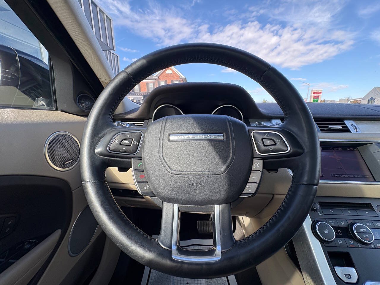 Used 2013 Land Rover Range Rover Evoque Pure Plus w/ Pure Plus Pkg AWD/4WD image 20