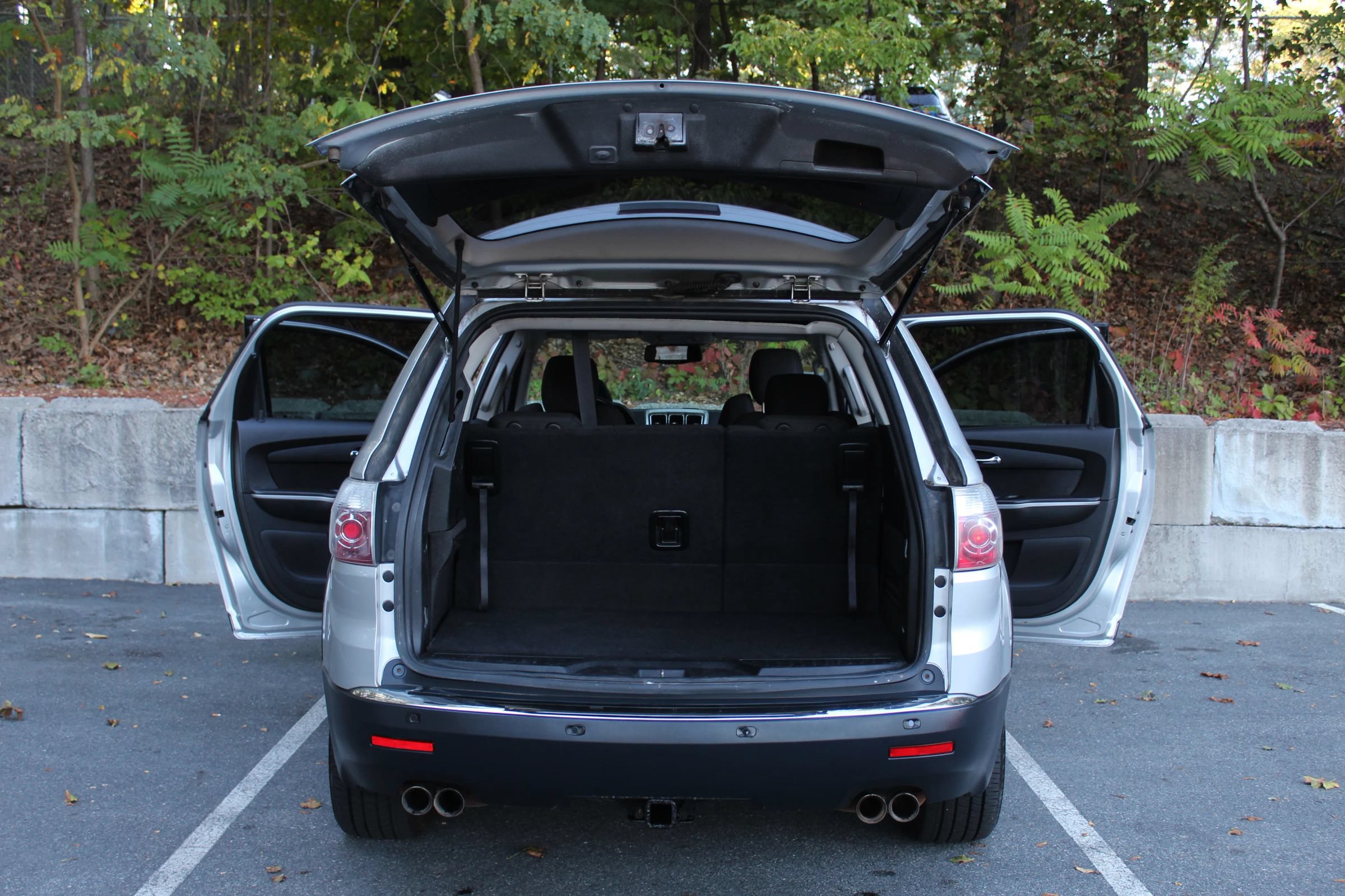 Used 2010 GMC Acadia SLE AWD/4WD image 10