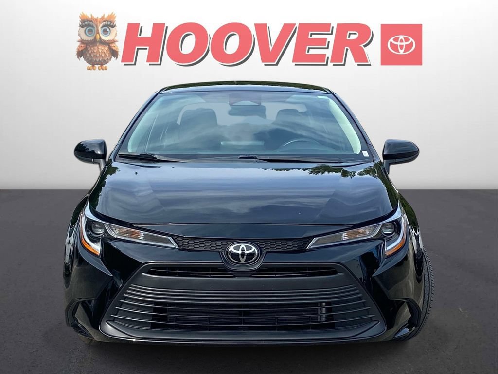 Used 2025 Toyota Corolla LE FWD image 6