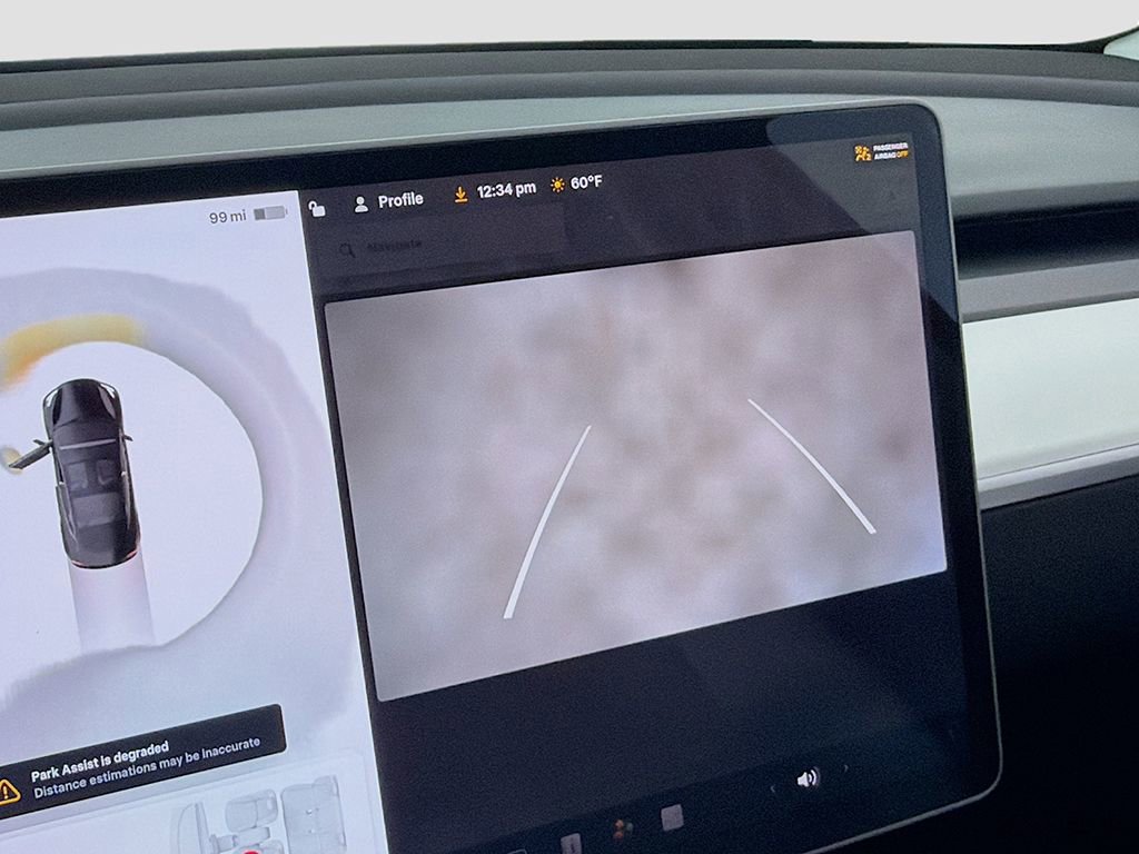 Used 2023 Tesla Model 3 Standard Range image 35