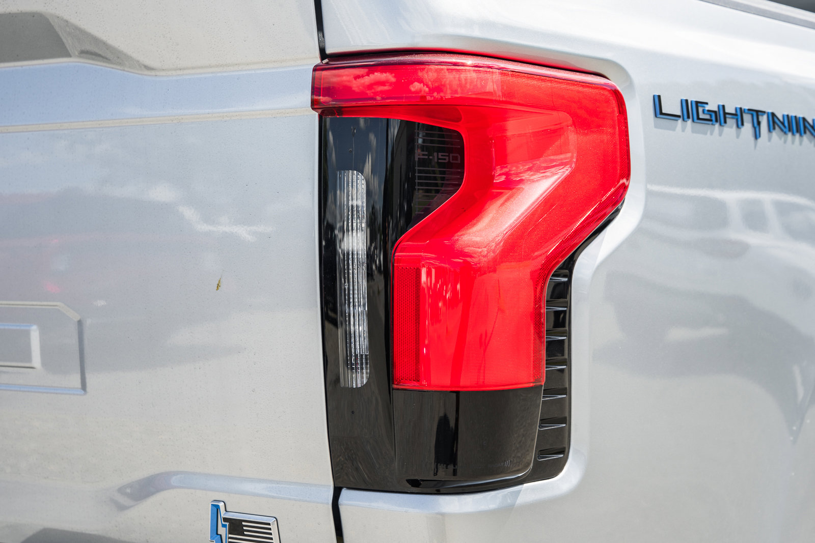 New 2025 Ford F150 Lightning Flash image 8