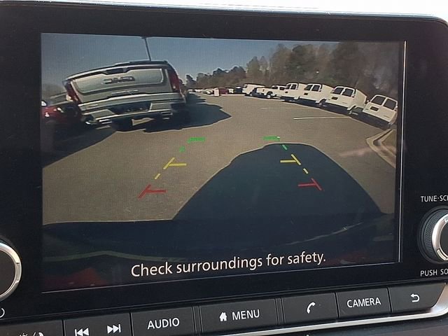 Used 2024 Nissan Rogue SV image 17