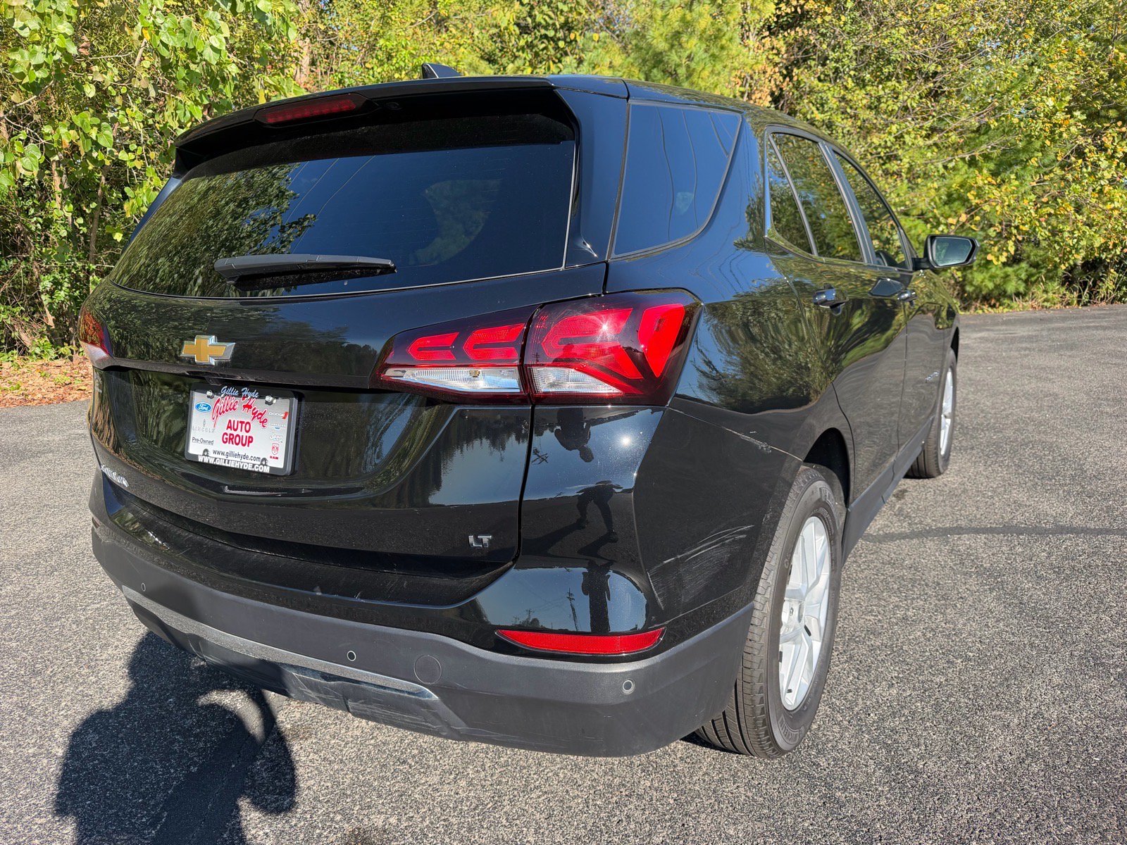 Used 2024 Chevrolet Equinox LT w/ LPO, Floor Liner Package FWD image 12