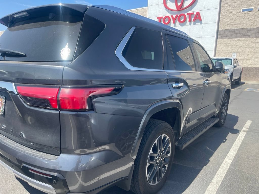 Used 2025 Toyota Sequoia Limited AWD/4WD image 3
