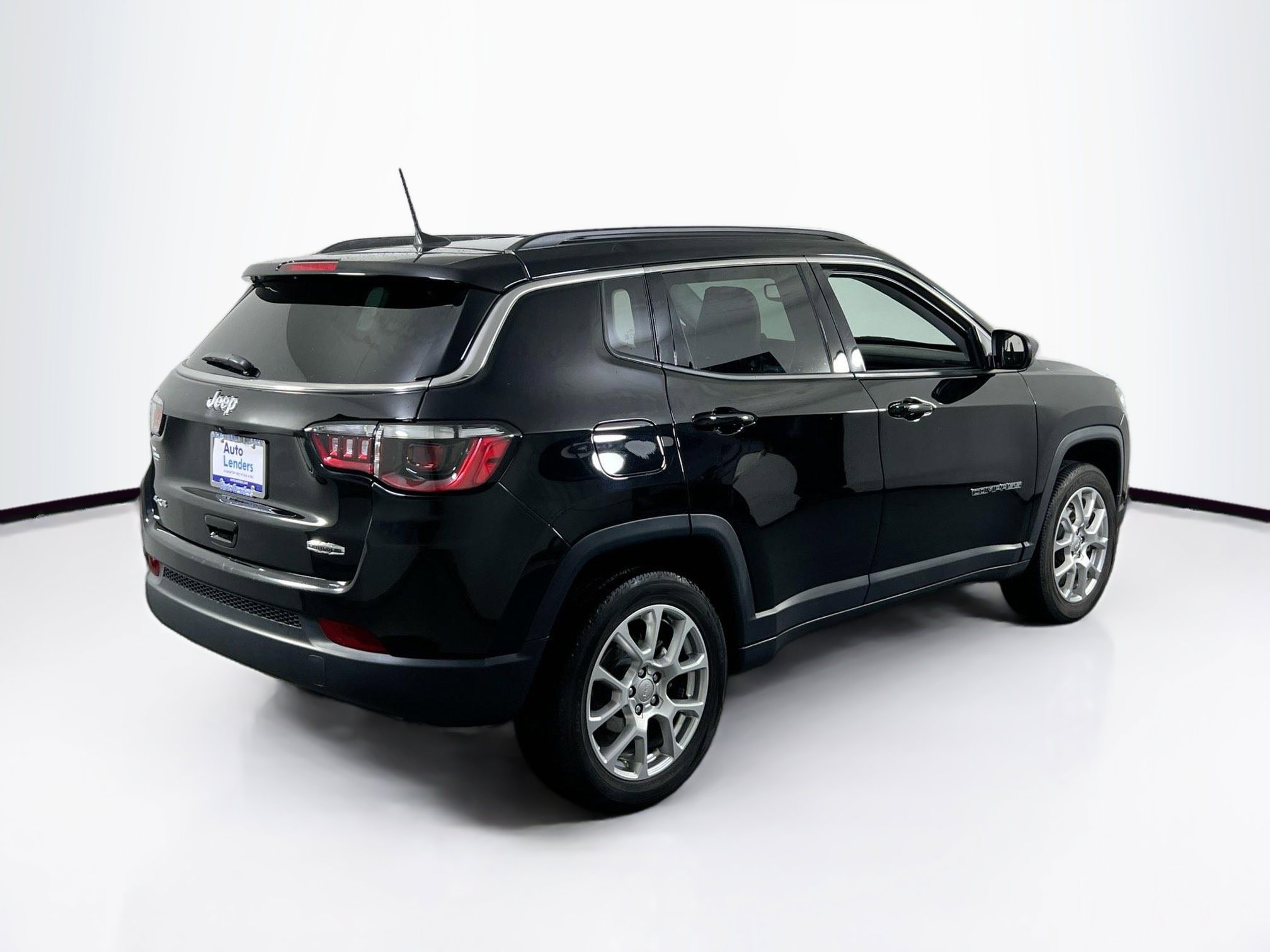 Used 2022 Jeep Compass Latitude AWD/4WD image 5
