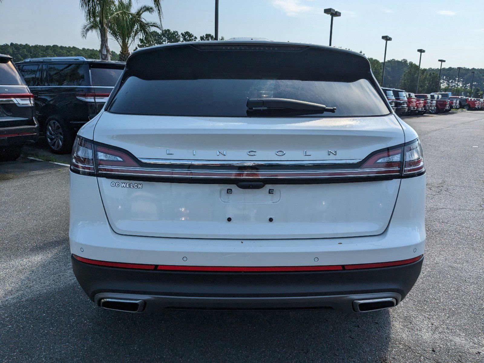 Certified 2023 Lincoln Nautilus Reserve w/ Equipment Group 202A image 6