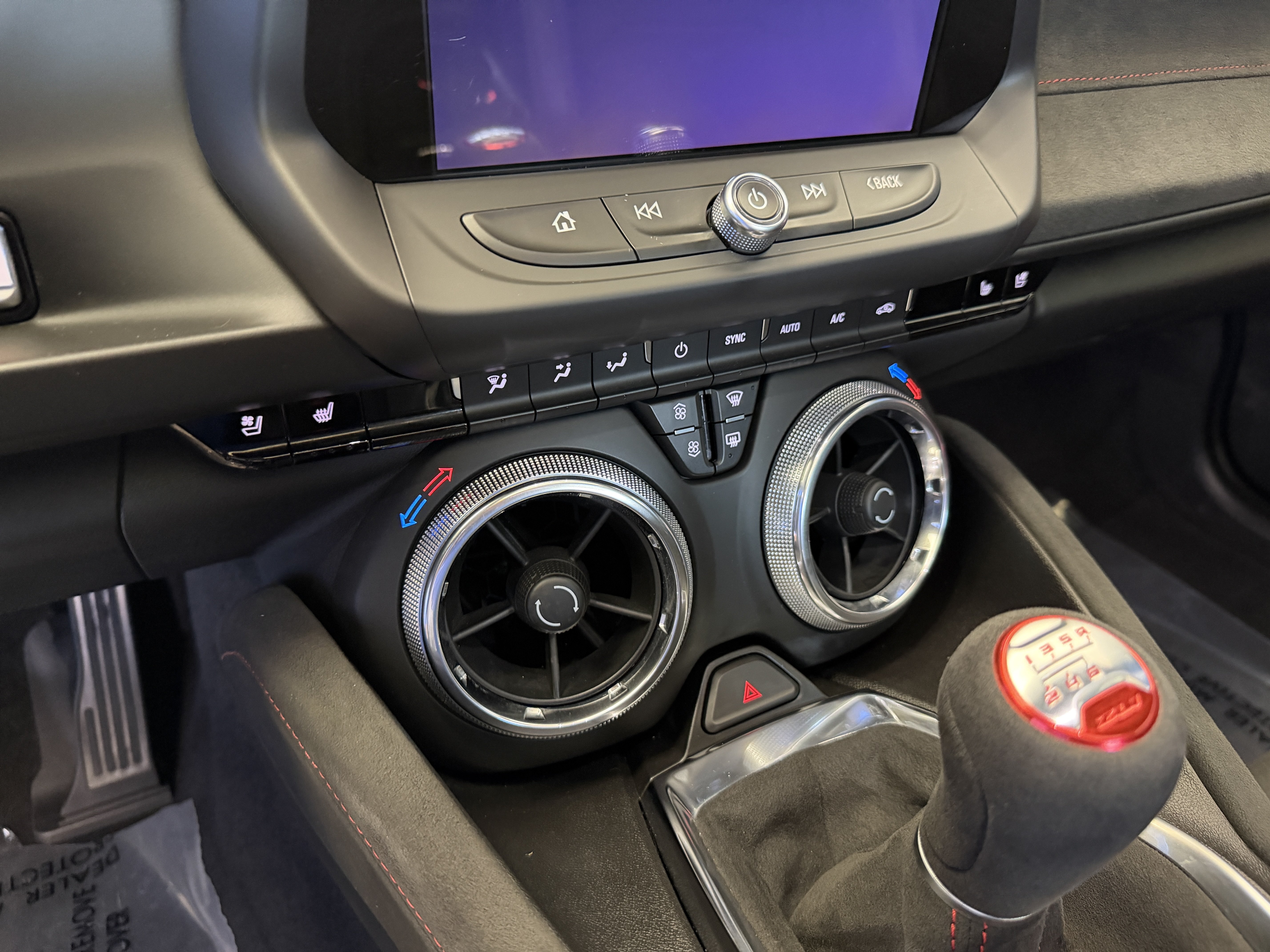 Used 2019 Chevrolet Camaro ZL1 RWD image 22