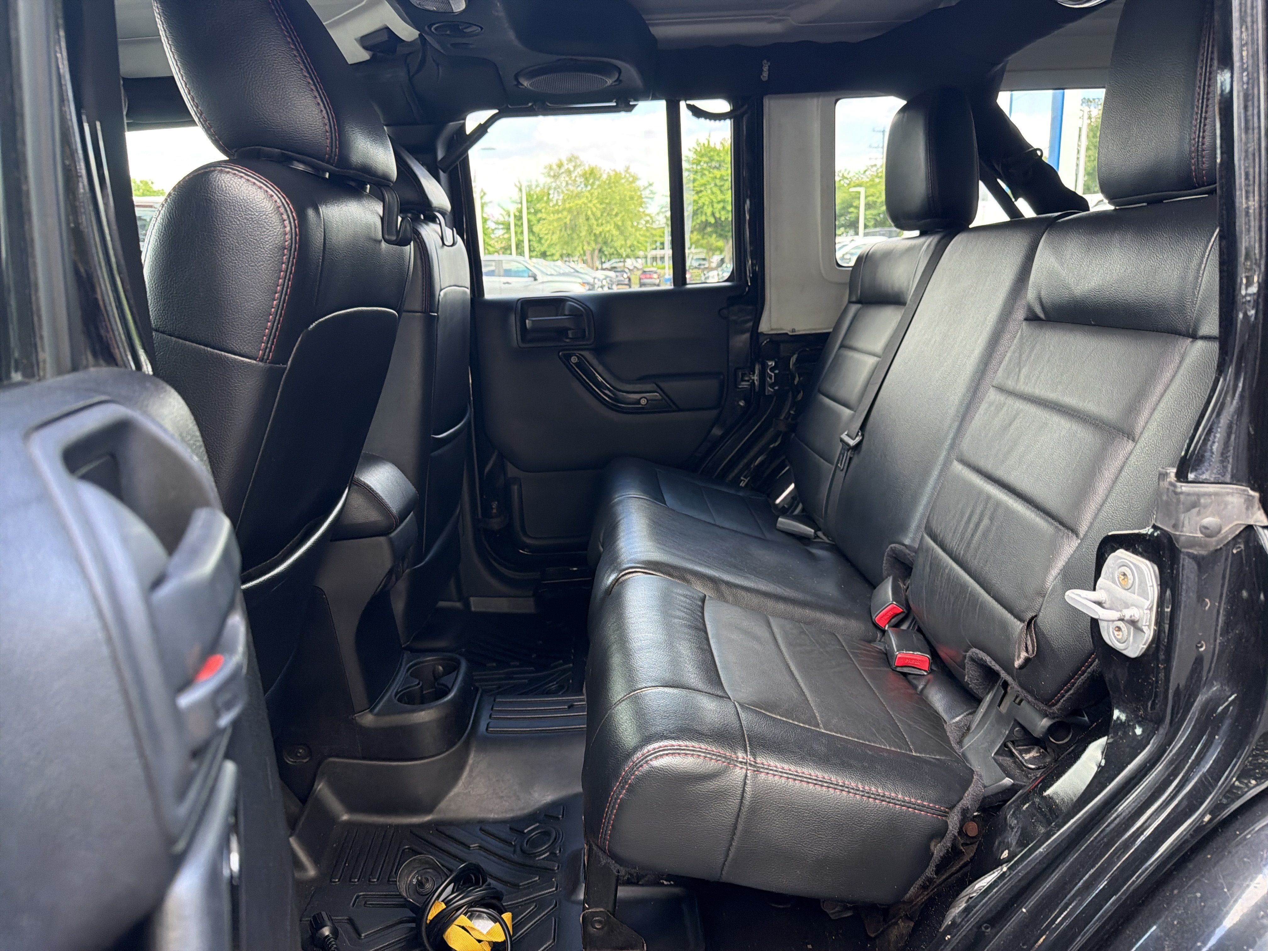 Used 2012 Jeep Wrangler Unlimited Sahara AWD/4WD image 32