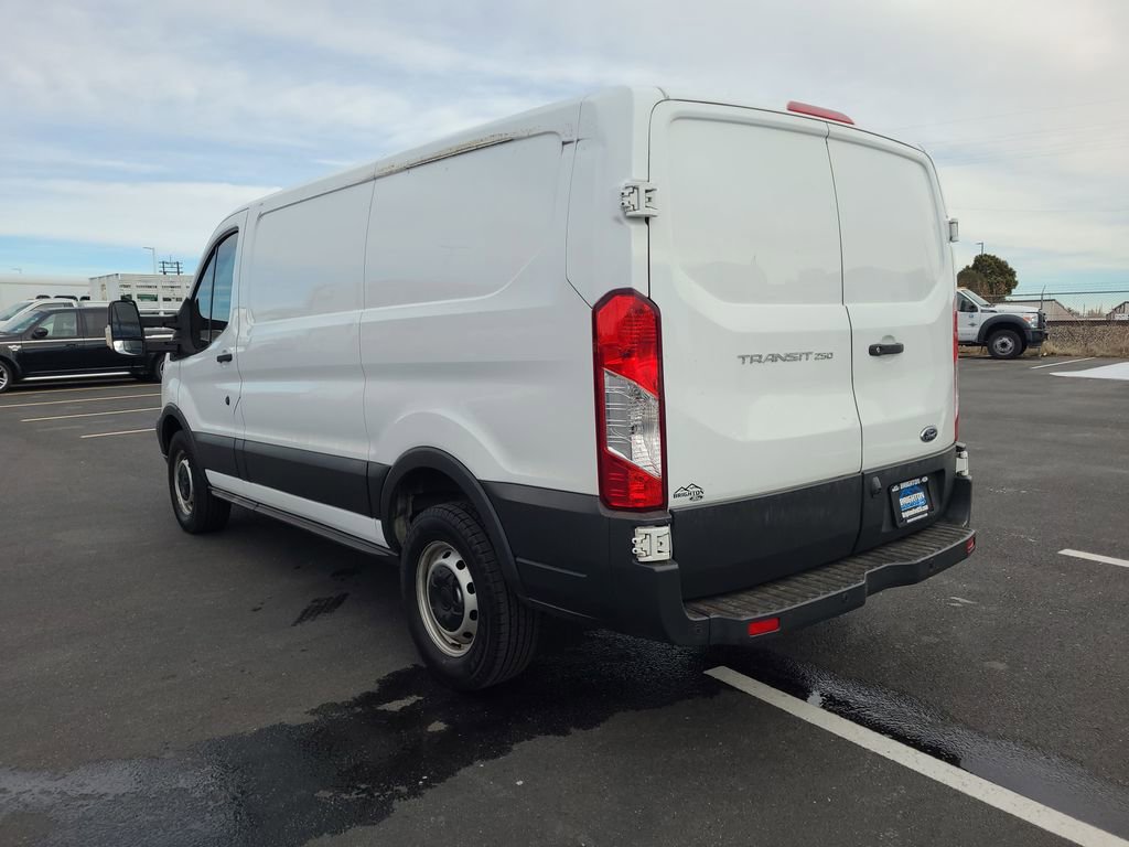 Used 2018 Ford Transit 250 130 Low Roof image 5