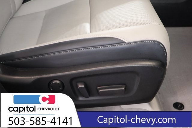 Used 2019 Lexus RX 450h AWD w/ Cold Area Package image 30