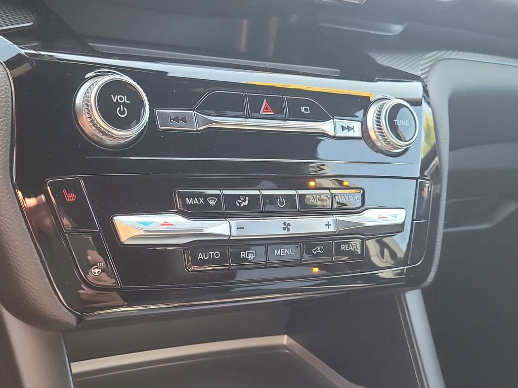 Used 2023 Ford Explorer ST-Line w/ Class IV Trailer Tow Package RWD image 24