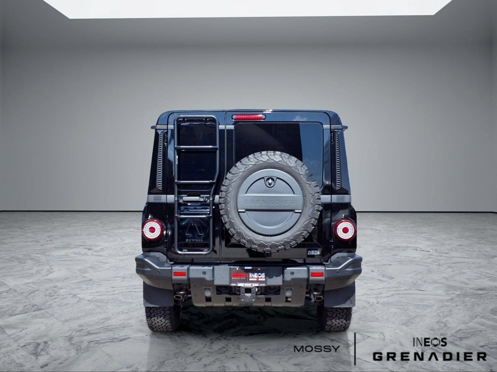 Used 2025 INEOS Grenadier Station Wagon AWD/4WD image 6