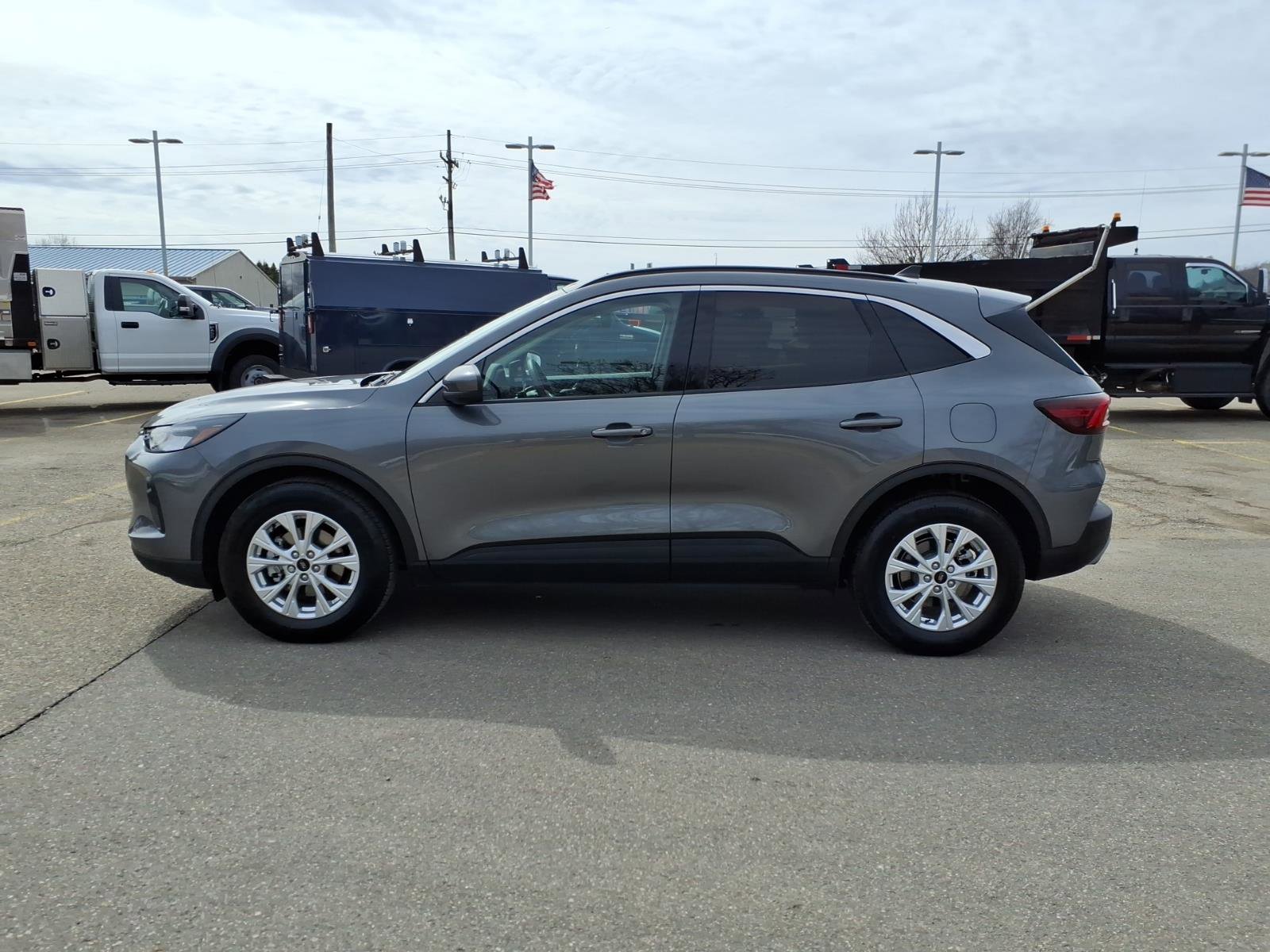 Certified 2023 Ford Escape Active w/ Tech Pack #2 image 4