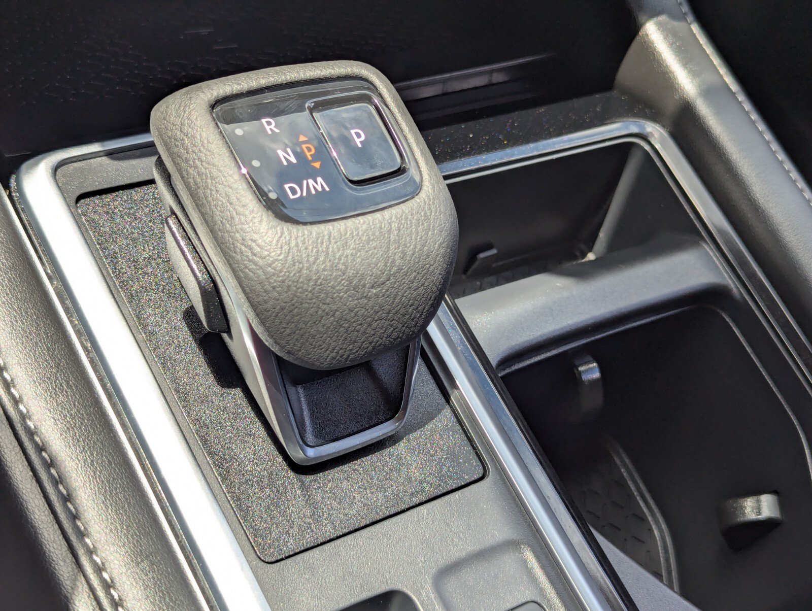 Certified 2025 Nissan Pathfinder SL FWD image 25