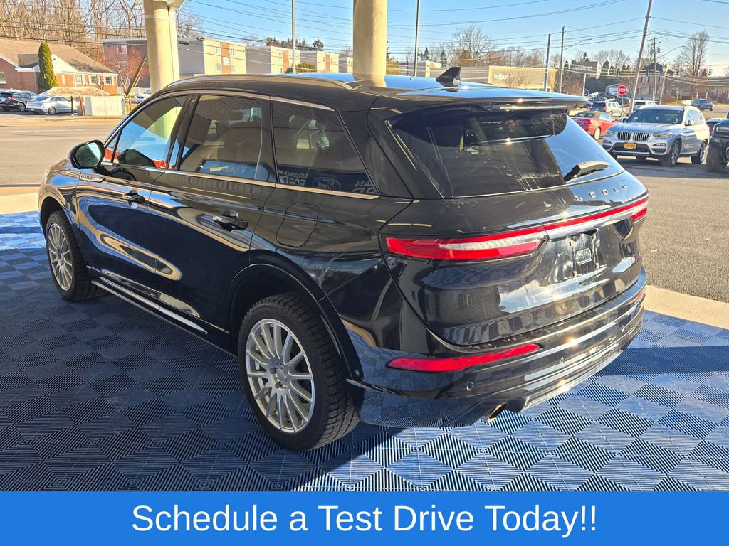 Used 2022 Lincoln Corsair Reserve w/ Equipment Group 201A image 3