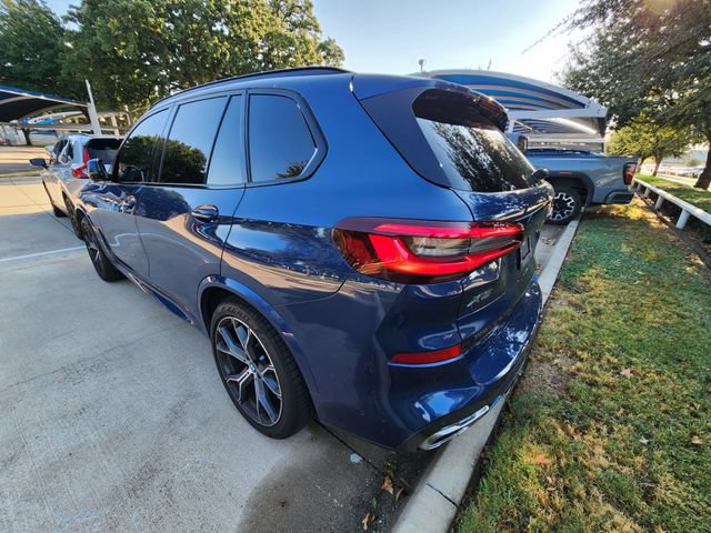 Used 2021 BMW X5 xDrive40i w/ M Sport Package AWD/4WD image 3