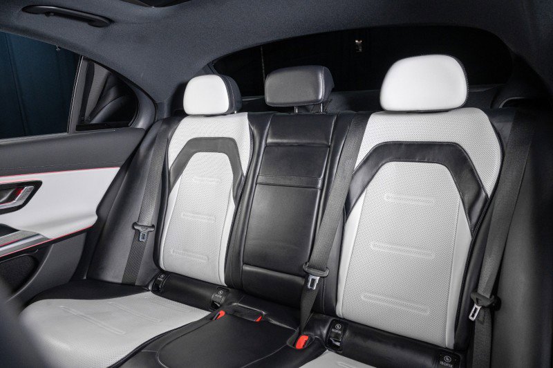 New 2026 Mercedes-Benz E 53 AMG e 4MATIC Sedan image 29