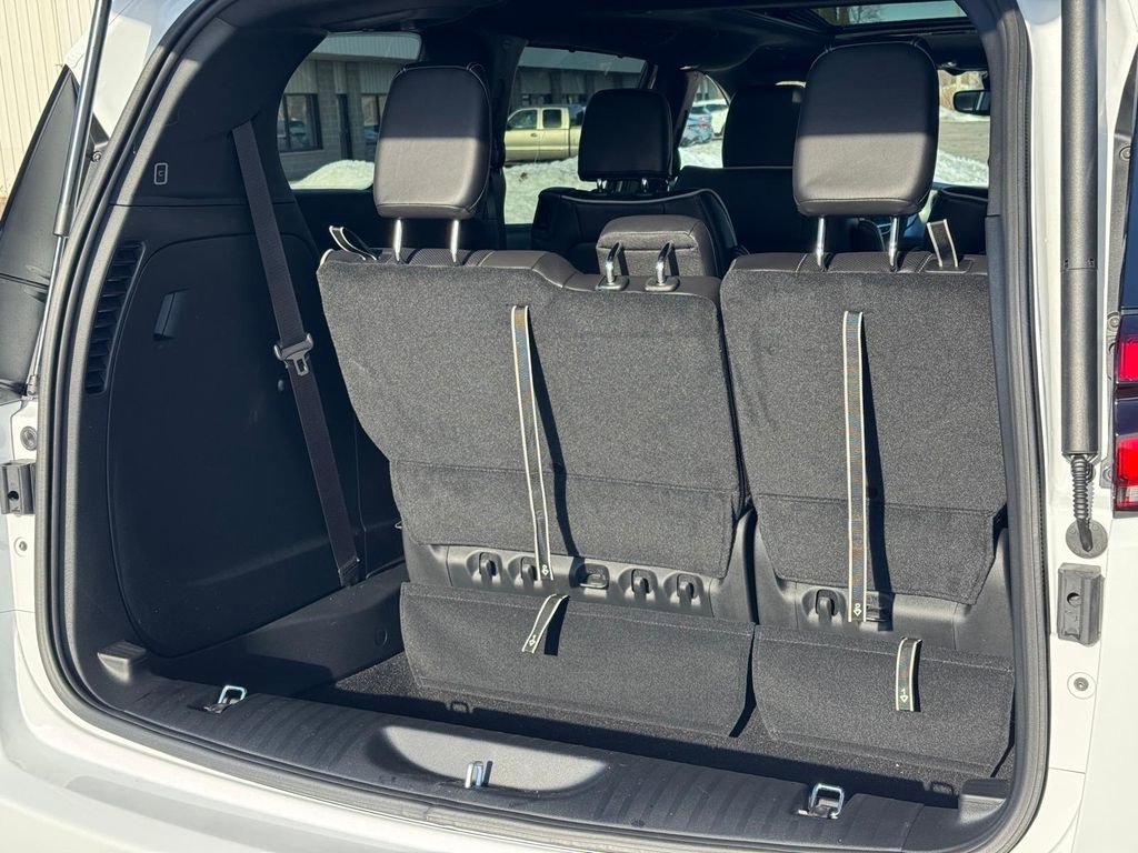 New 2026 Chrysler Pacifica Limited w/ Trailer Tow Group AWD/4WD image 5